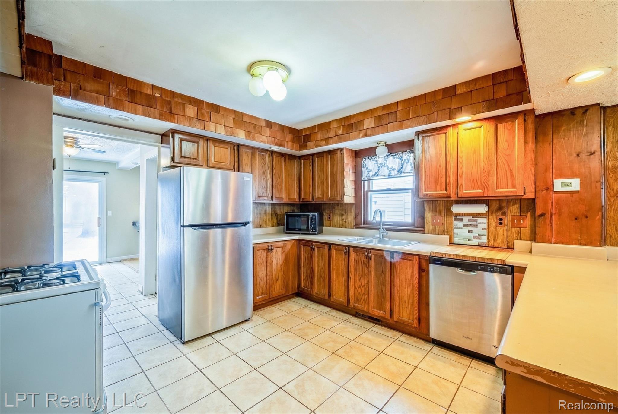 453 Spruce Street