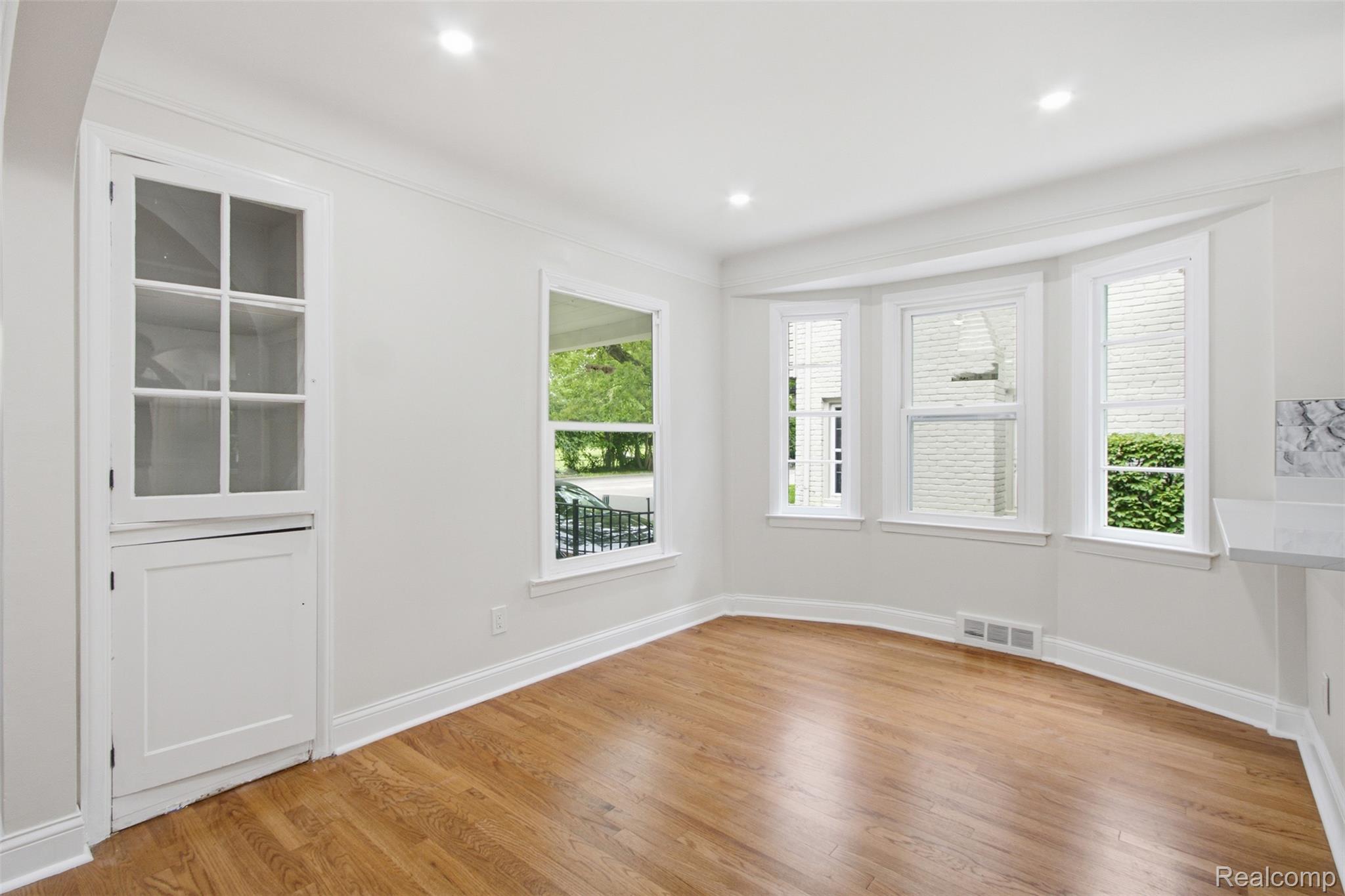 1388 Vernier Road