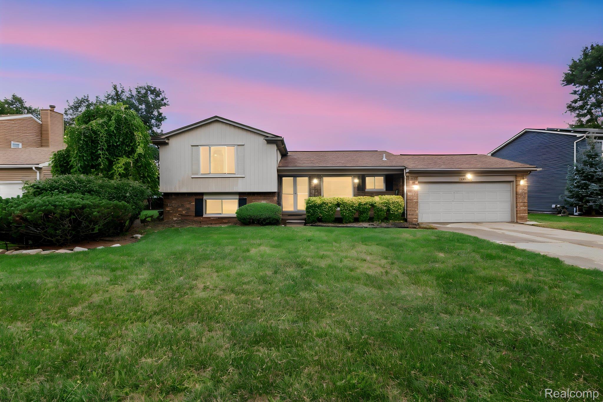 38684 Meadowlawn Street