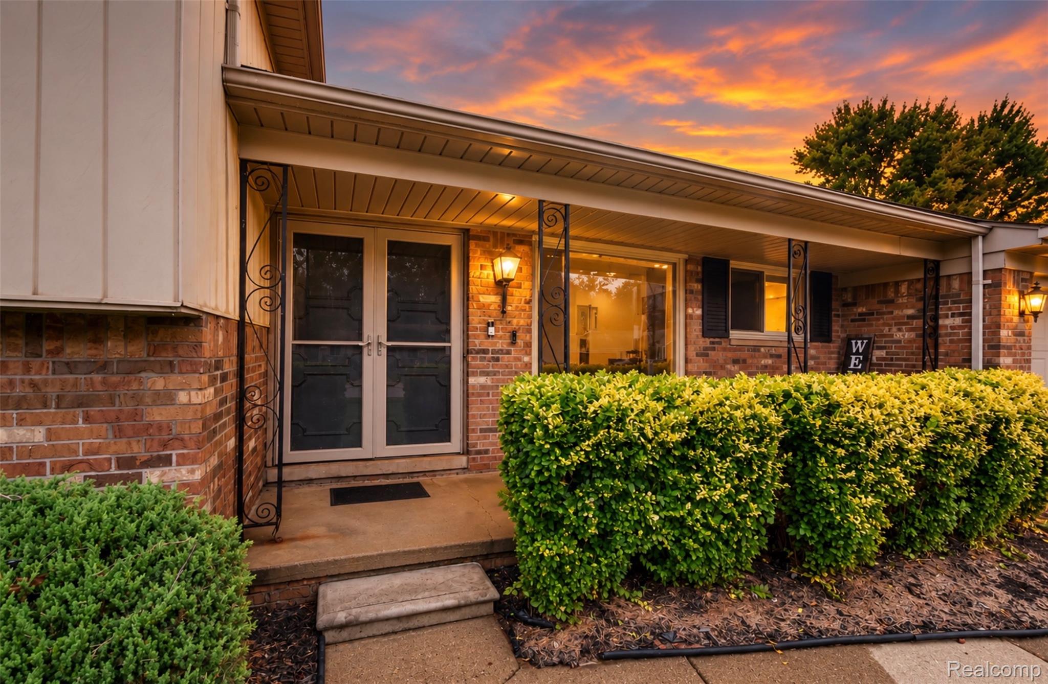 38684 Meadowlawn Street