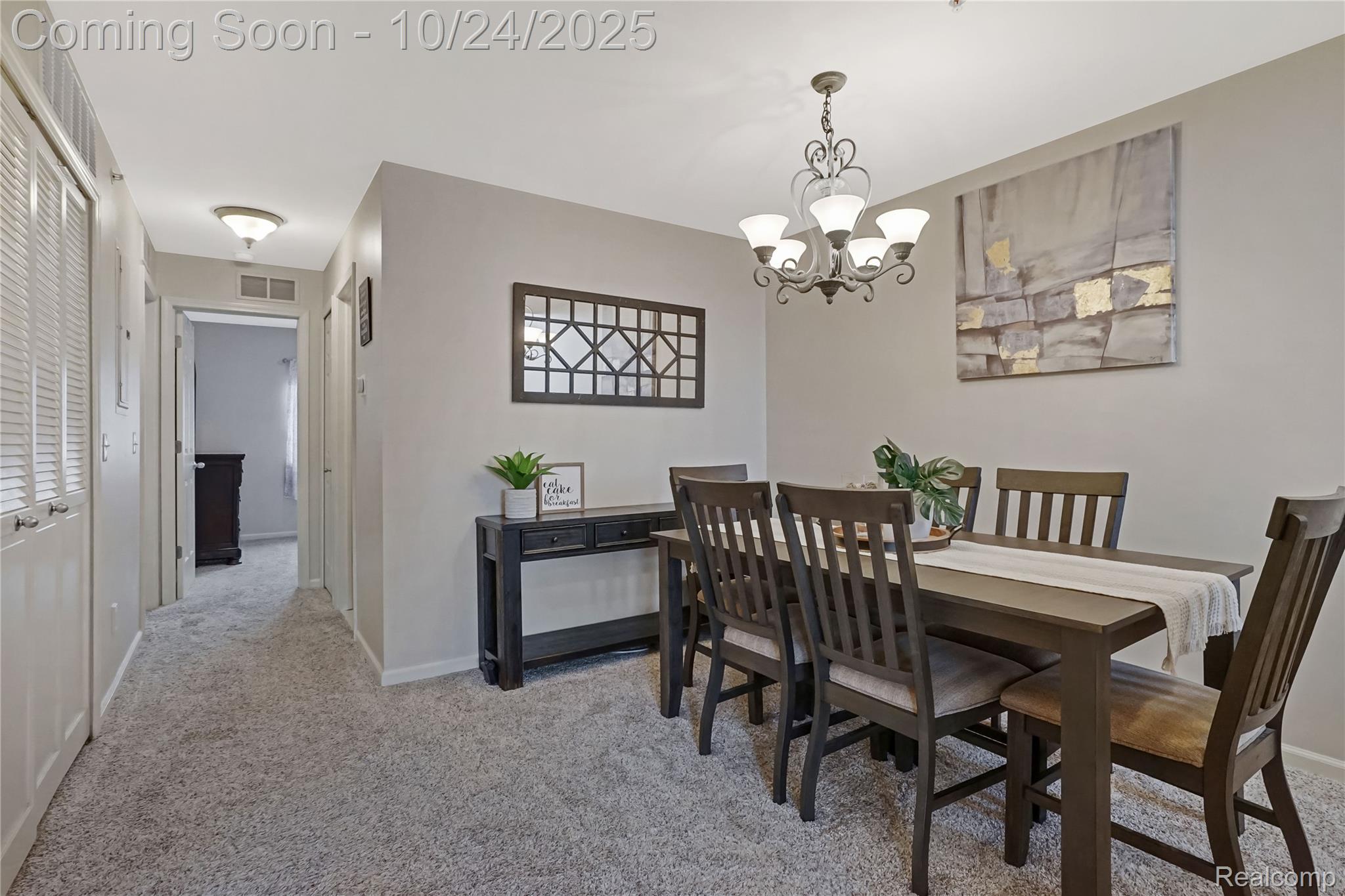 Troy City, Michigan 48083, United States, 2 Bedrooms Bedrooms, ,2 BathroomsBathrooms,Residential,Coming Soon,231270