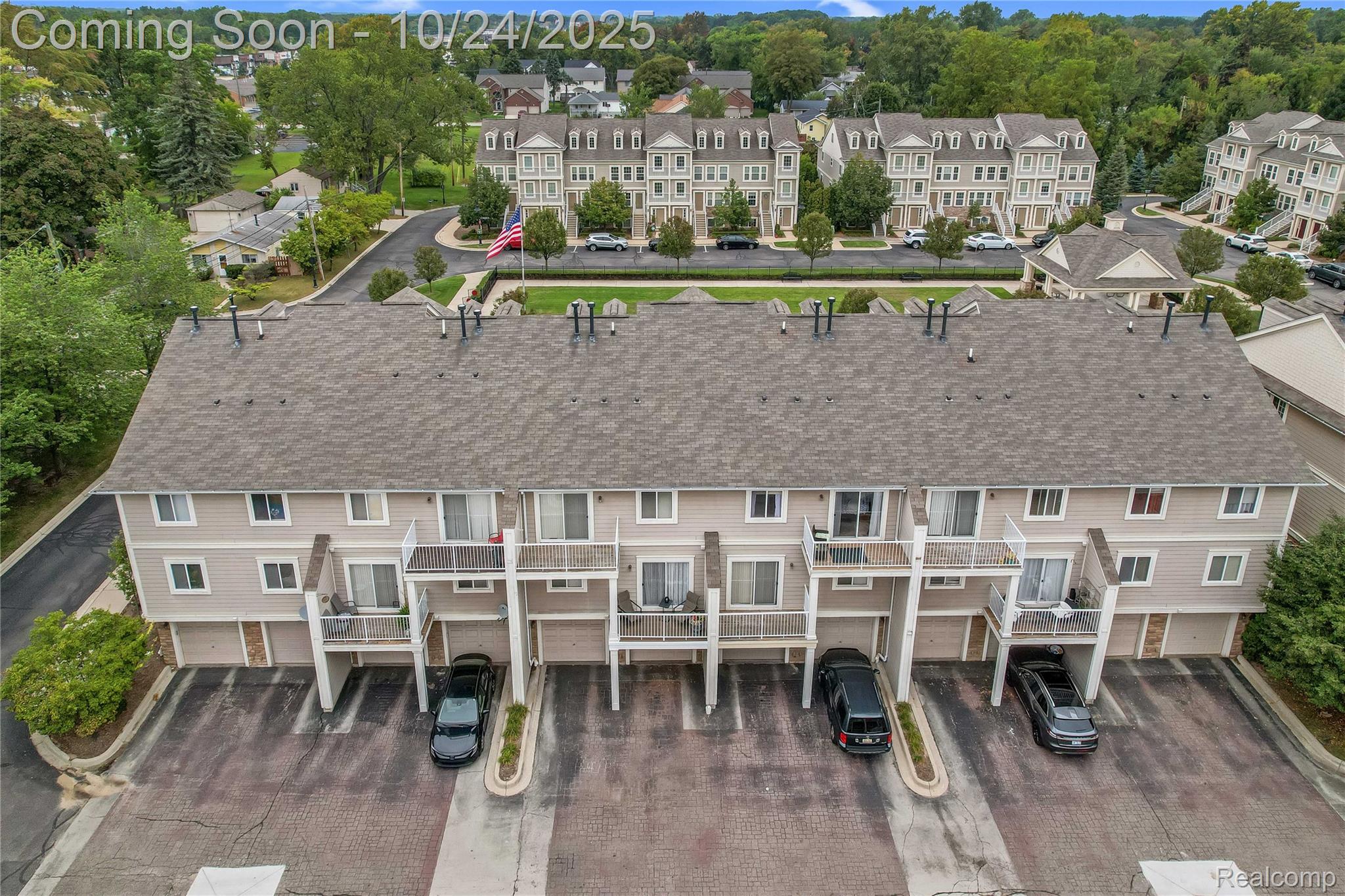 Troy City, Michigan 48083, United States, 2 Bedrooms Bedrooms, ,2 BathroomsBathrooms,Residential,Coming Soon,231270