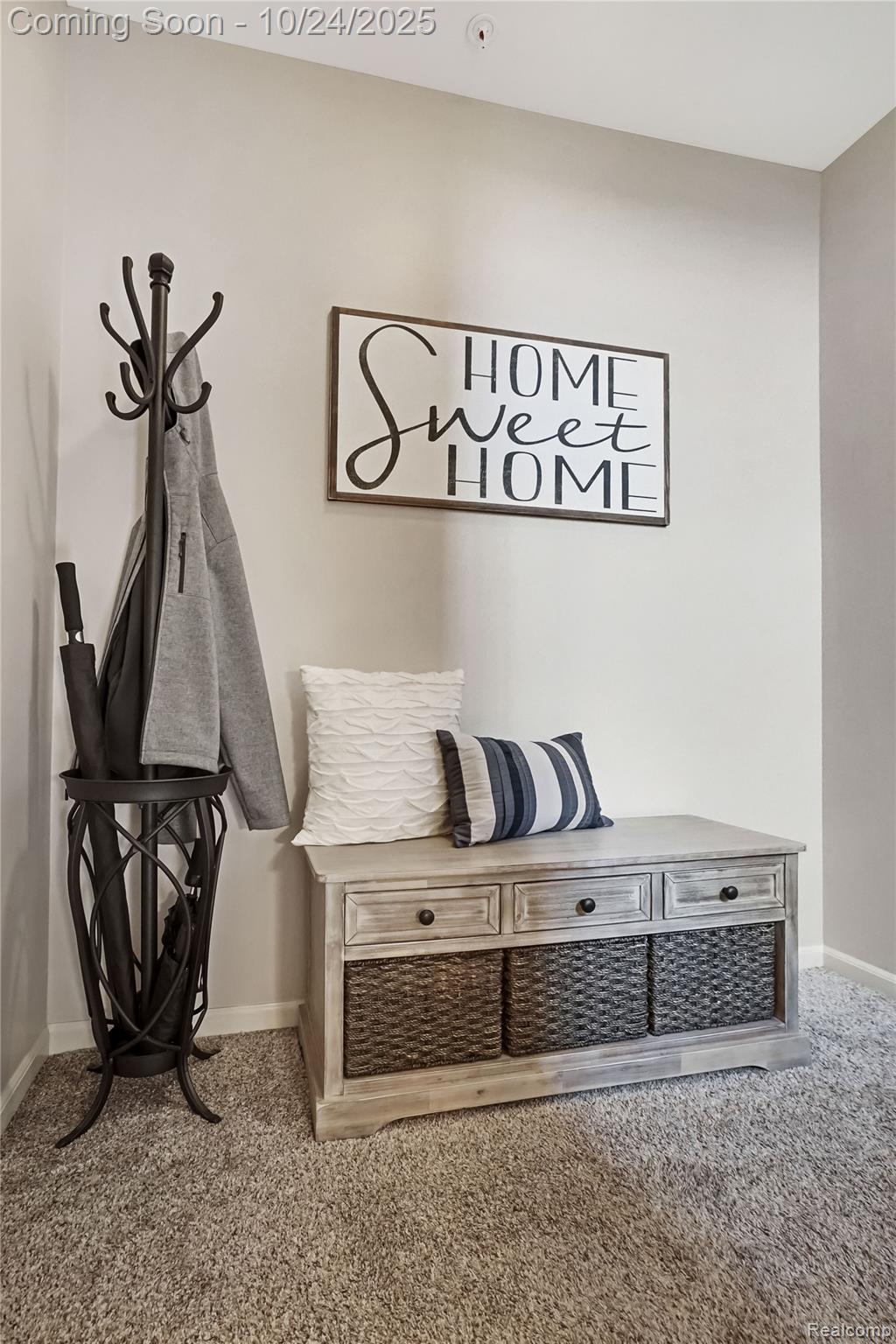 Troy City, Michigan 48083, United States, 2 Bedrooms Bedrooms, ,2 BathroomsBathrooms,Residential,Coming Soon,231270