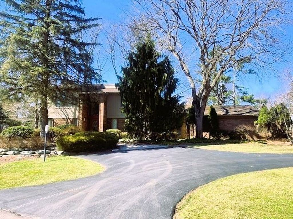 listing image 0