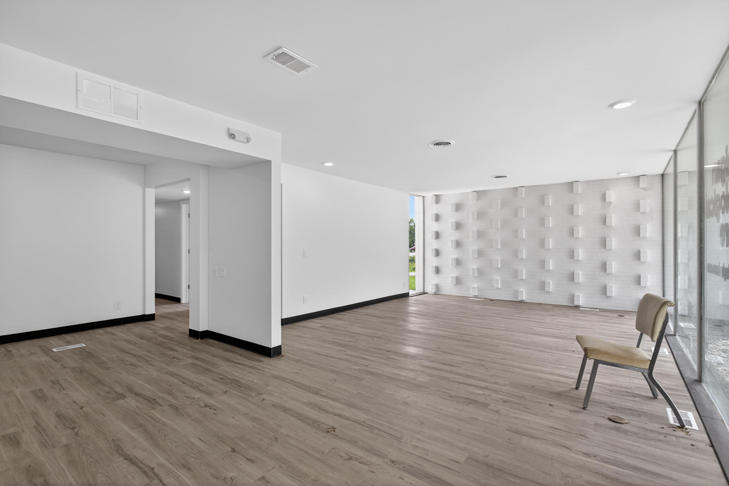 2532 Spring Arbor Road