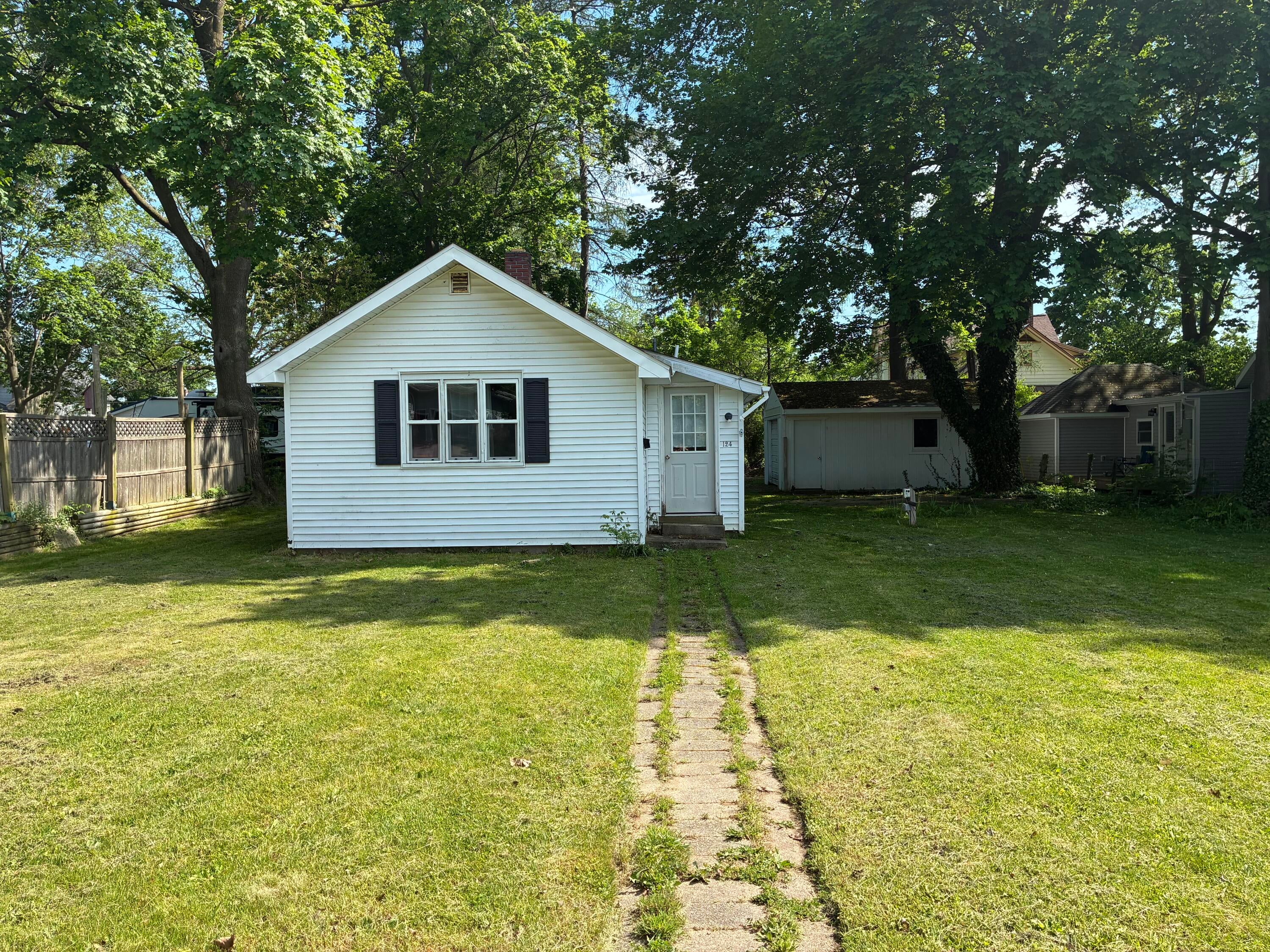 124 W Sheridan Street