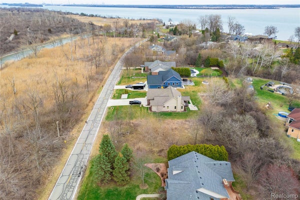 MERIDIAN RD, GROSSE ILE, MI 48138 - Image d4d1be7daf7b6ed26d4c87858fe41bd6/1717926892