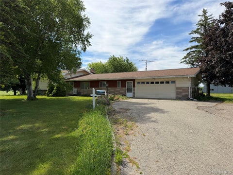 Photo for 8886 Burnside Road