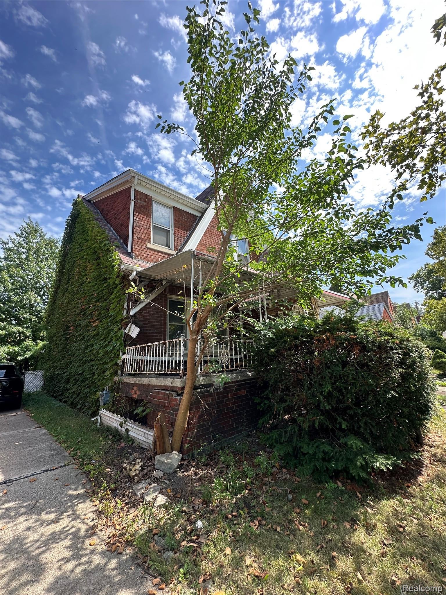 5544 Dickerson Street