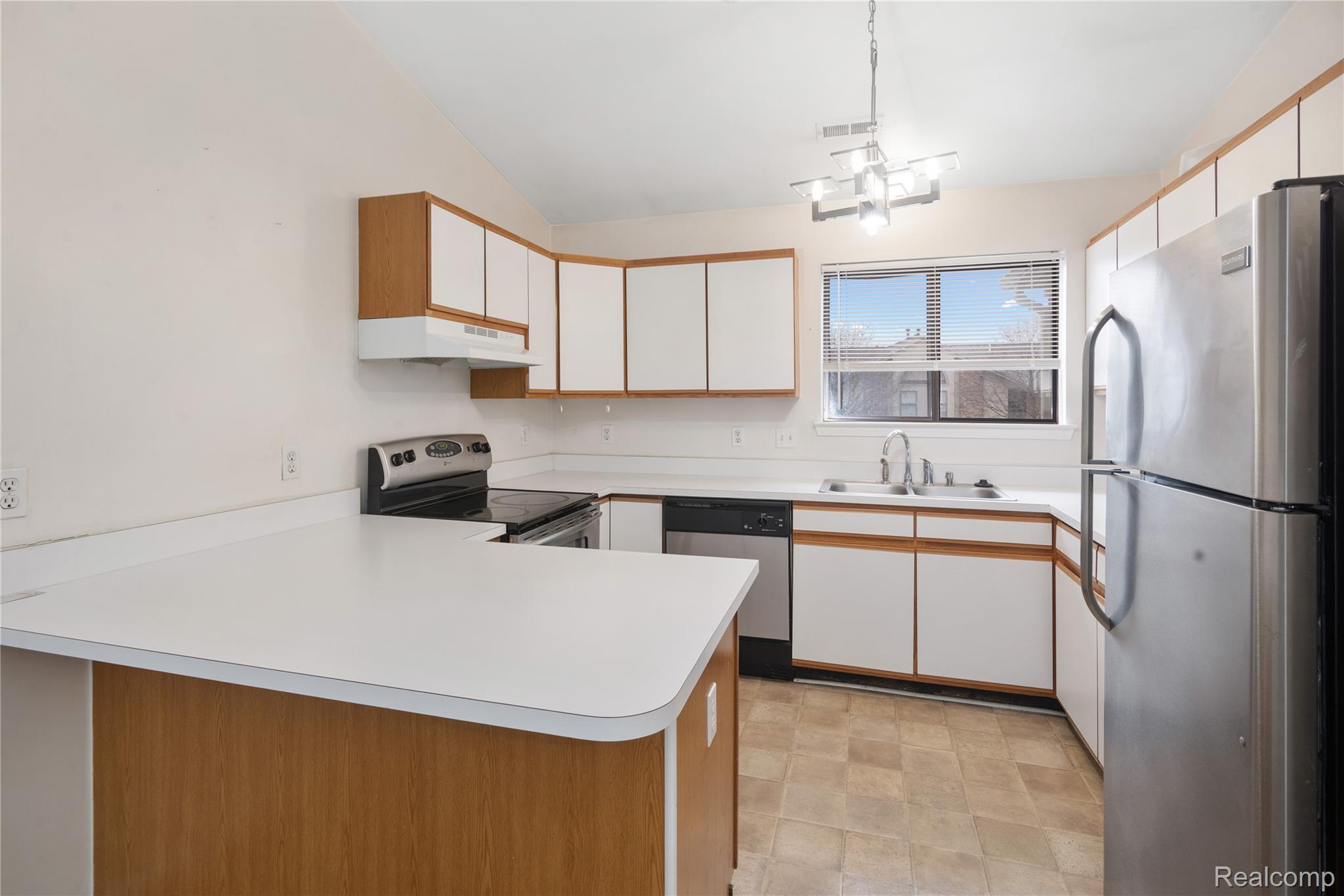 42789 Lilley Pointe Drive