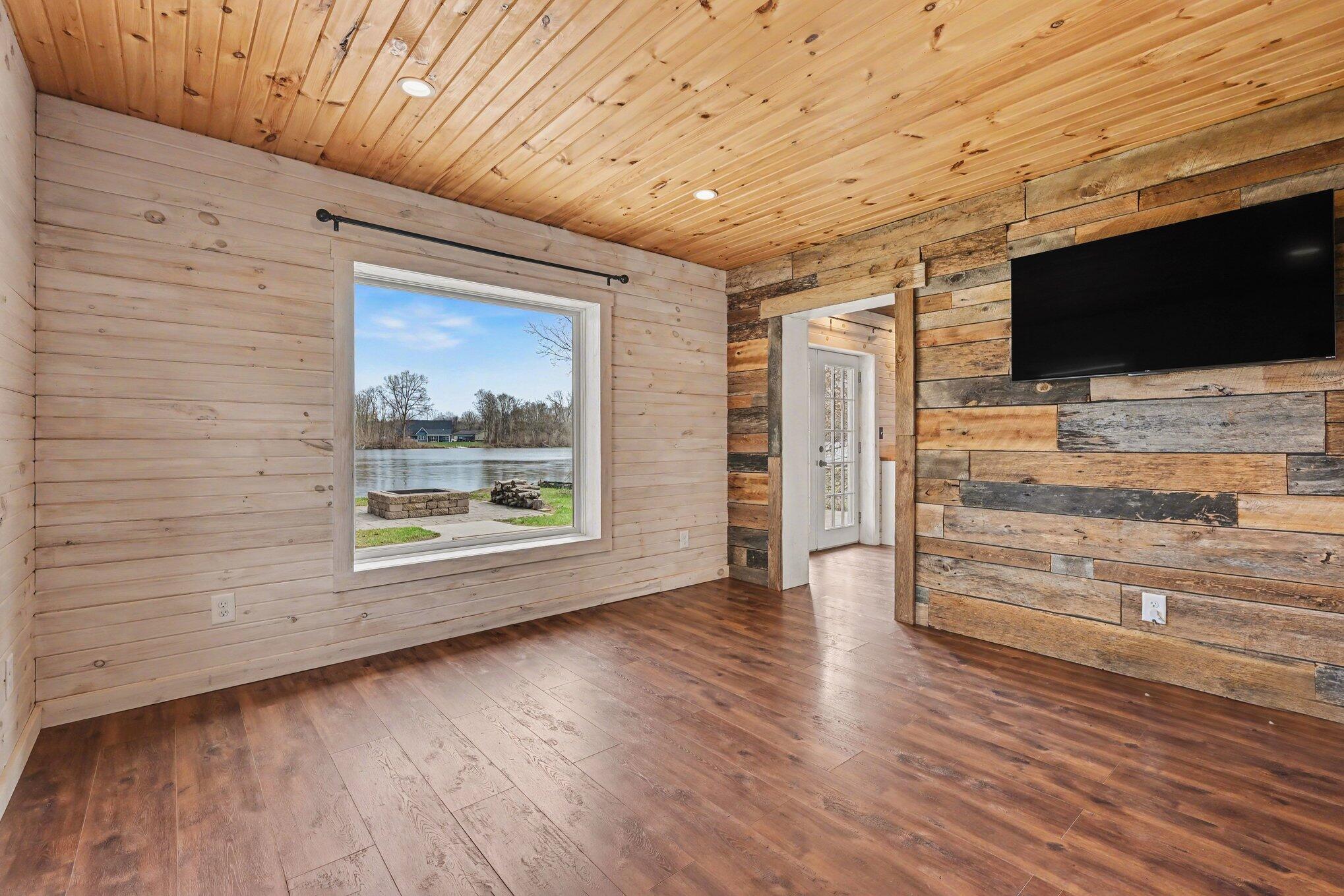 3517 Lake Allegan Drive