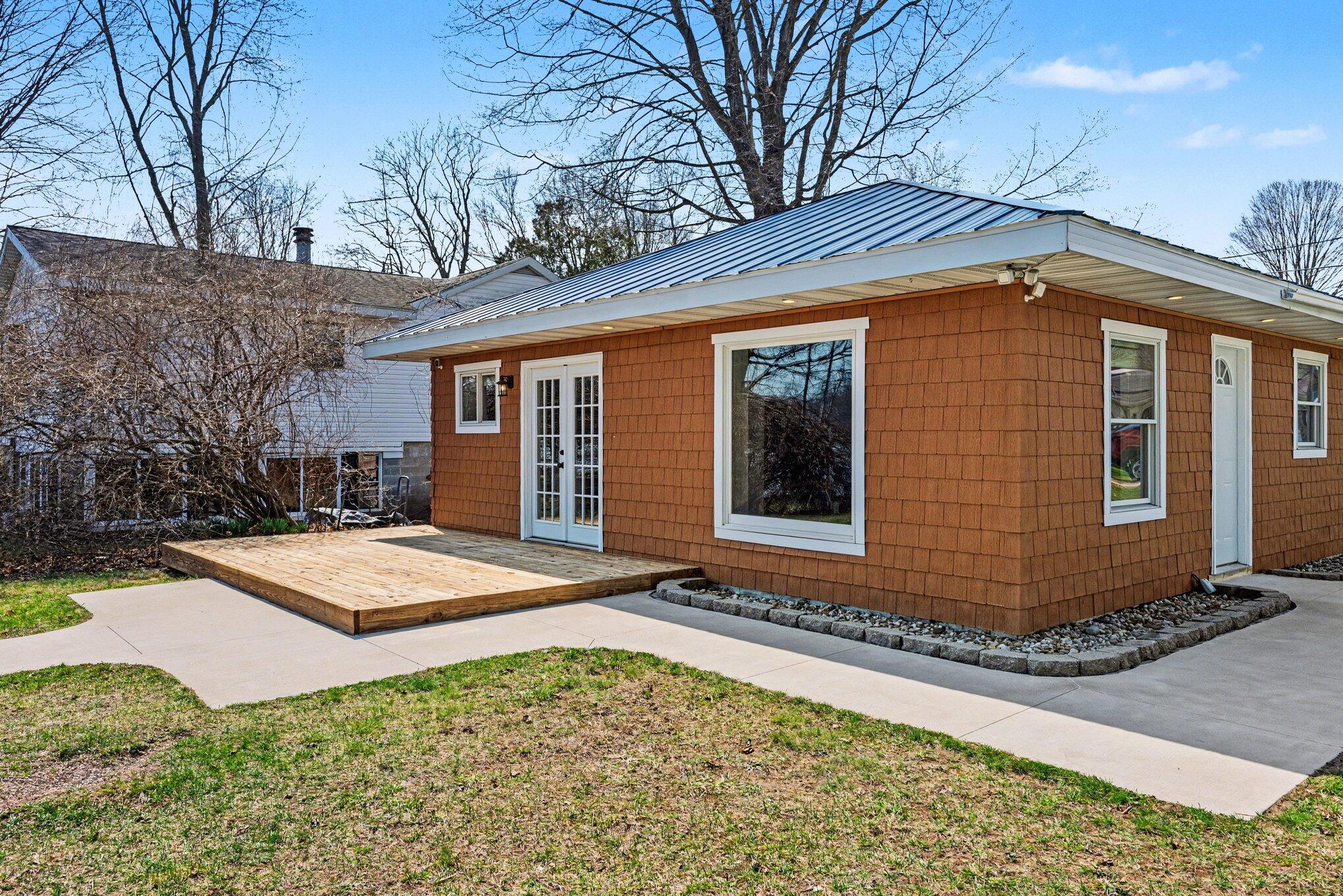 3517 Lake Allegan Drive