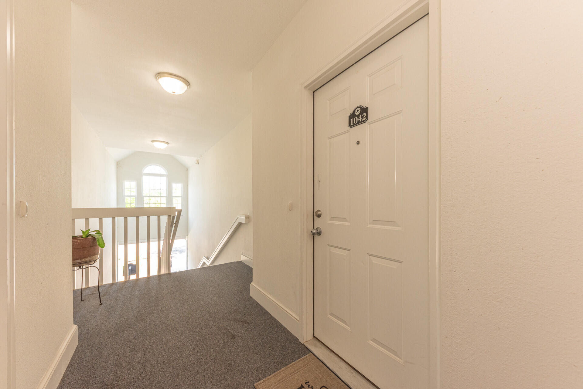 1042 W Summerfield Glen Circle