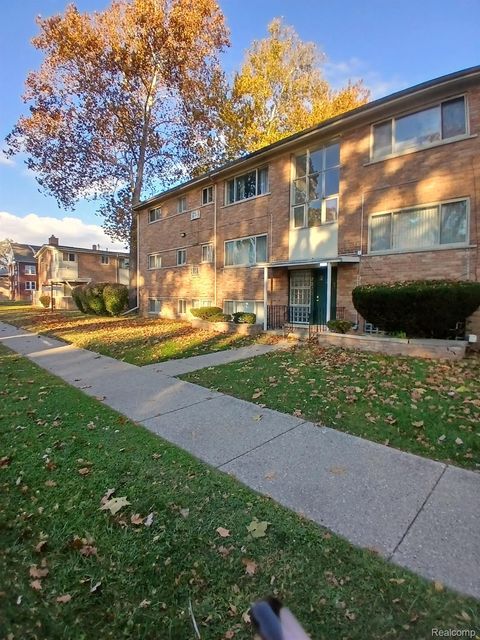 17272 Bentler Street 37 Detroit City MI 48219