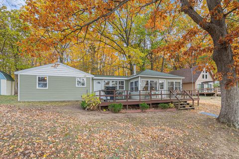 52761 Co Rd 384 Columbia Township MI 49056