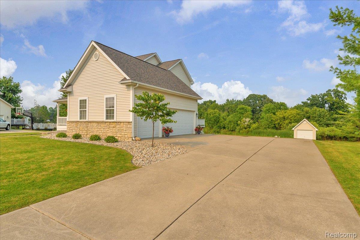 8327 Parkside Drive
