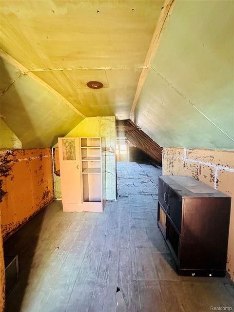 Tiny photo for 2020 Halleck Street, Hamtramck City, MI 48212 (MLS # 20251051596)