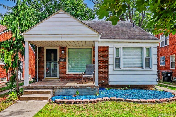 9936 GRAYFIELD, REDFORD, MI 48239 - Image d4eb590e81c5369d87e18b2bc7f26ecc/4150563029