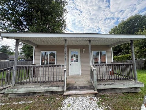 Photo for 7085 Lakeshore Road