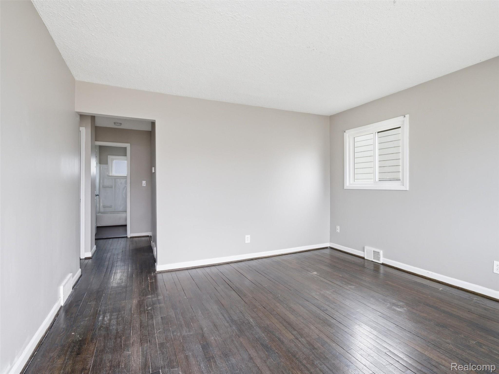 12832 Sherman Avenue