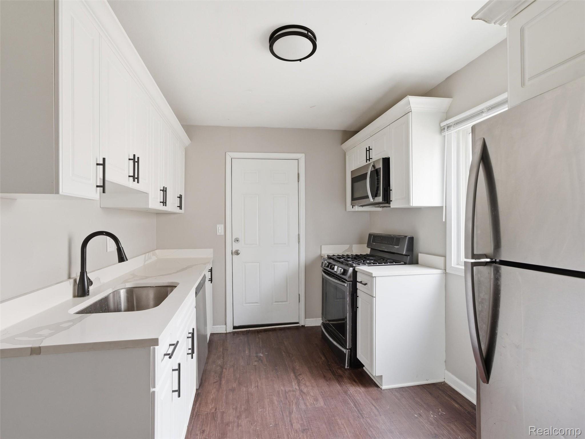 12832 Sherman Avenue