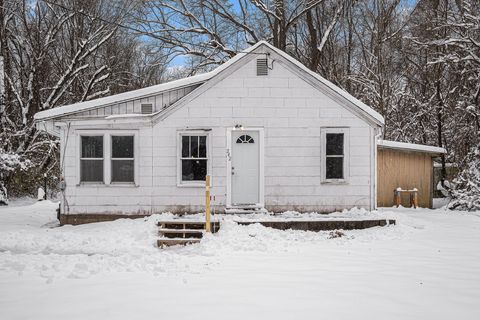 242 Higgins Street Niles Township MI 49120