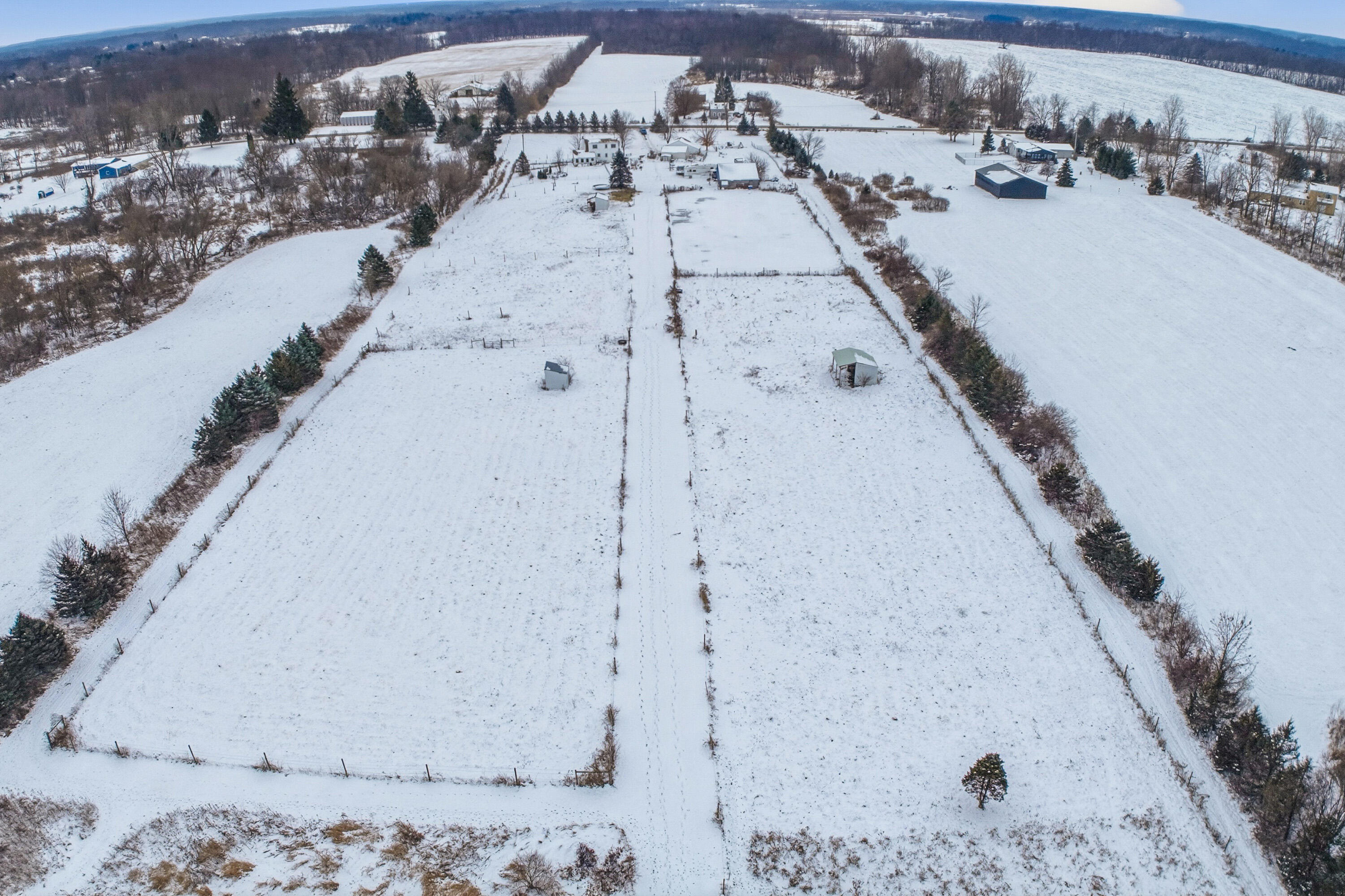 8595 Columbia Highway