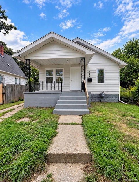 Photo for 125 E Oakley Street