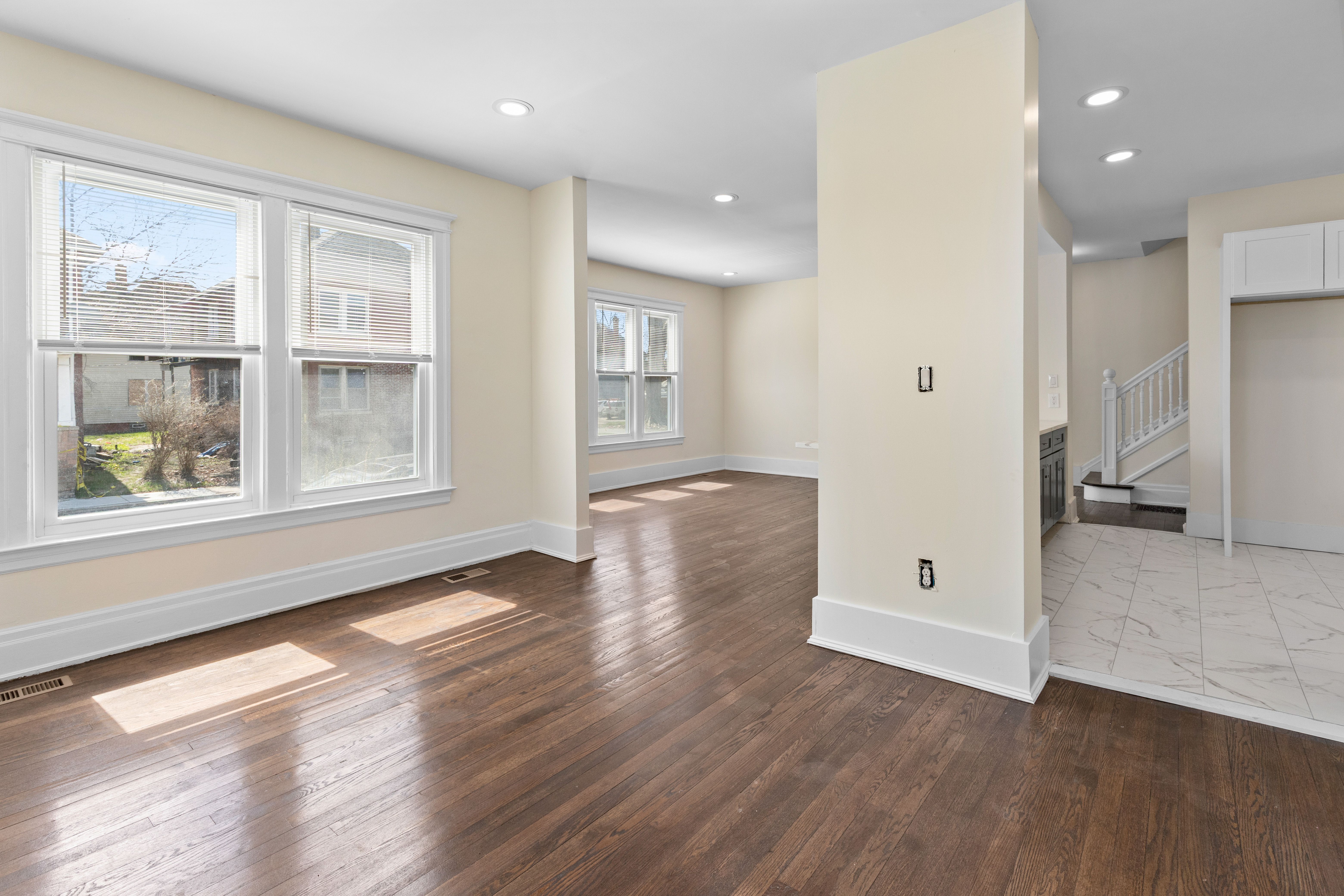 Detroit City Wayne, Michigan 48214, United States, 3 Bedrooms Bedrooms, ,1 BathroomBathrooms,Residential,Active,109473