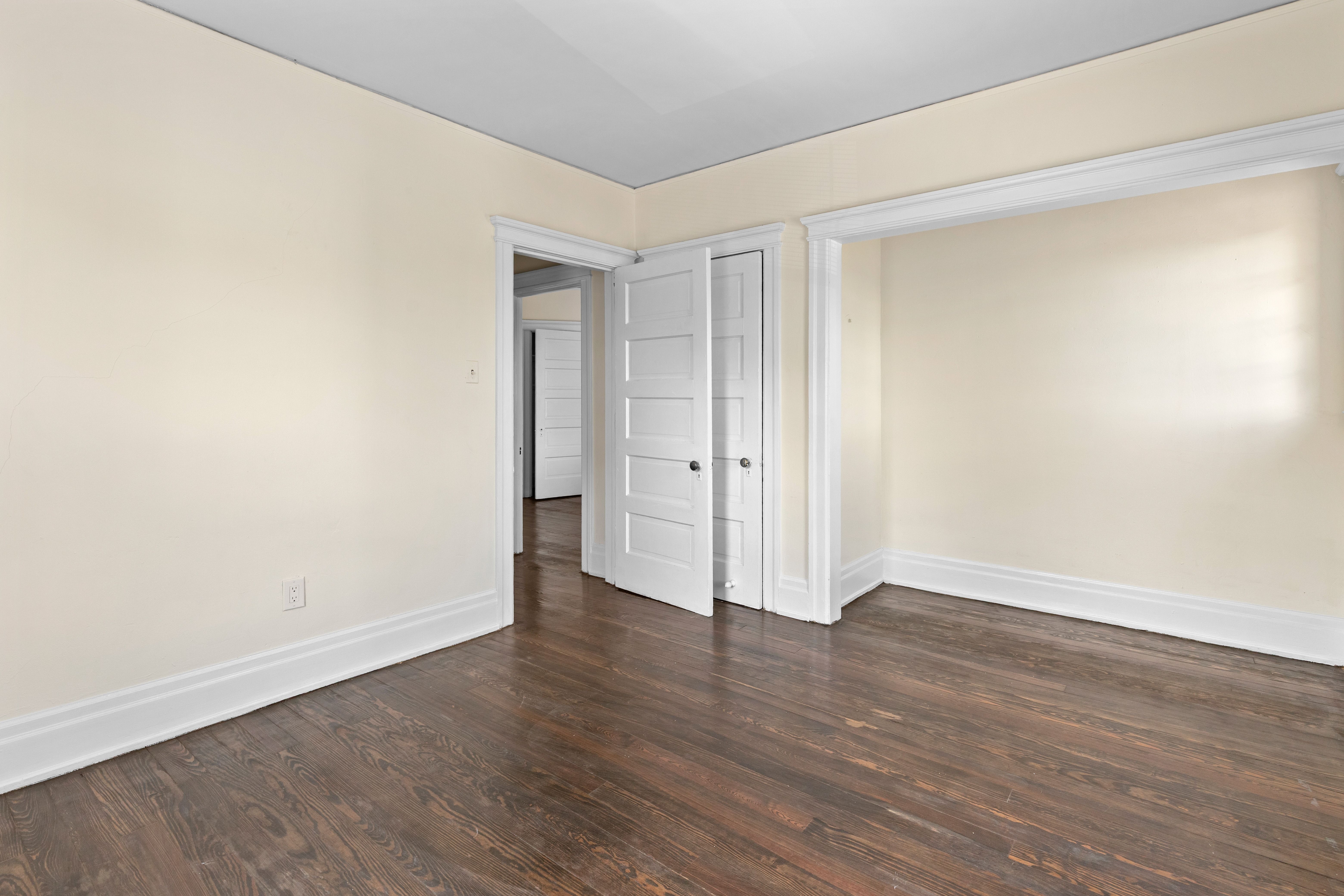 Detroit City Wayne, Michigan 48214, United States, 3 Bedrooms Bedrooms, ,1 BathroomBathrooms,Residential,Active,109473