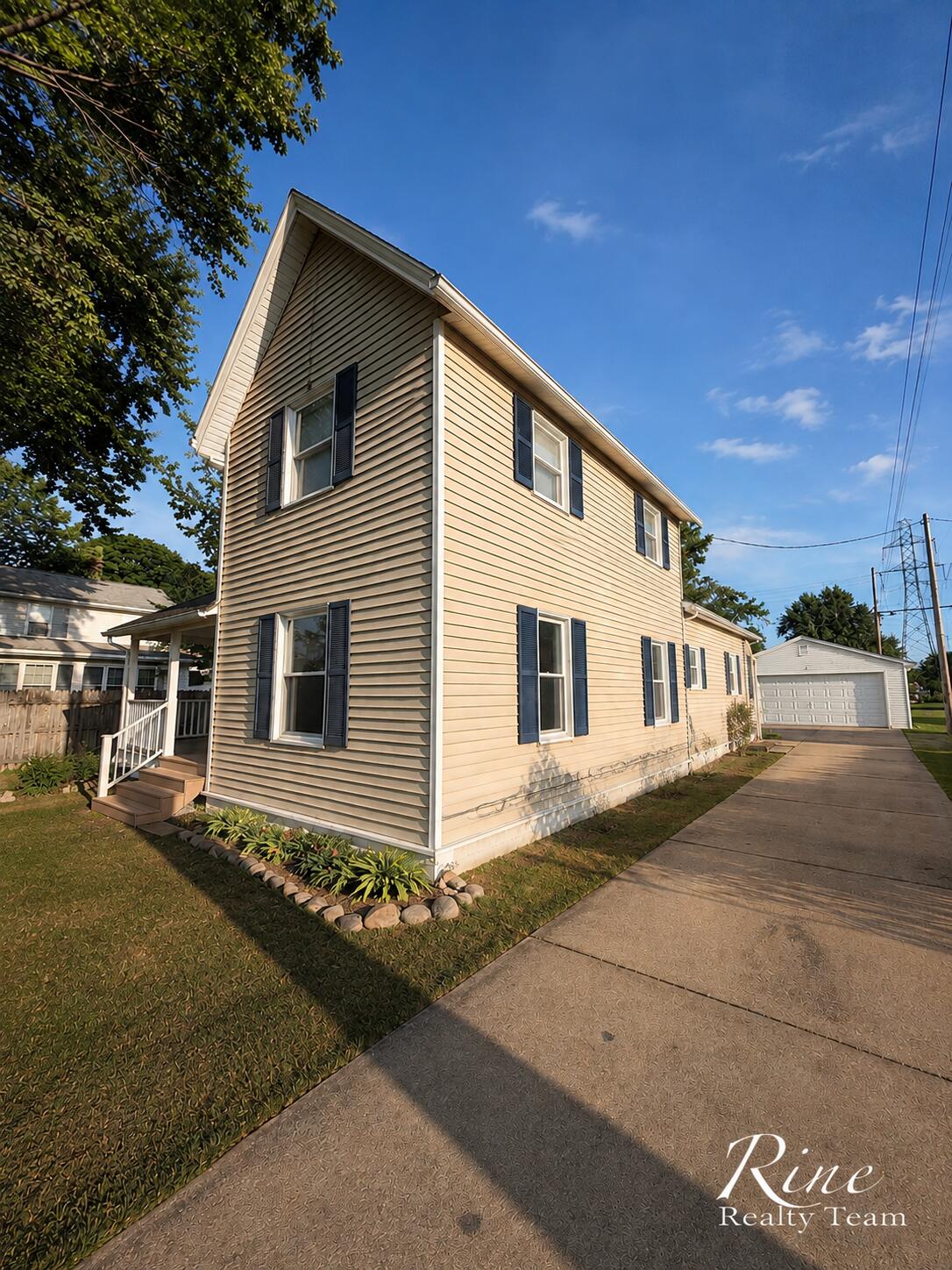 409 W Maple Street