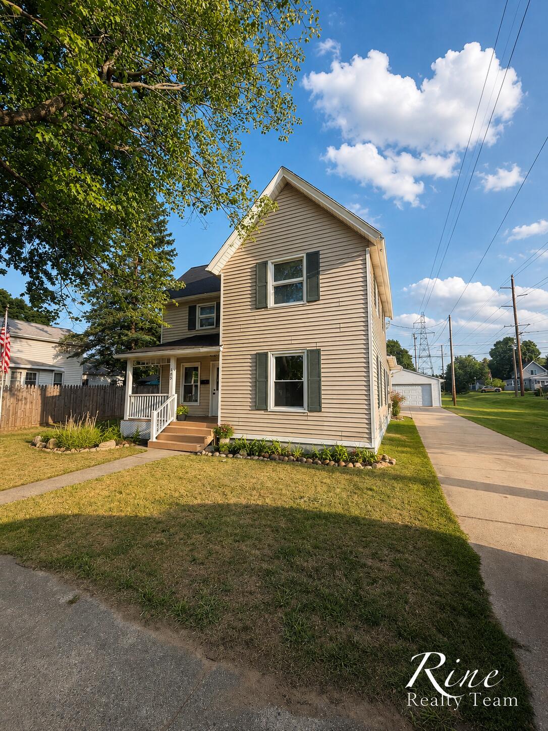 409 W Maple Street