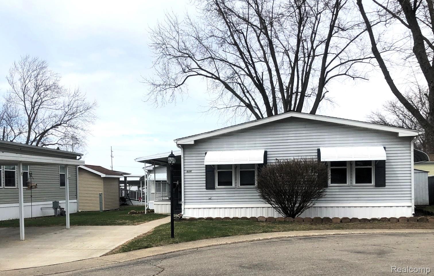 608 Holly Court