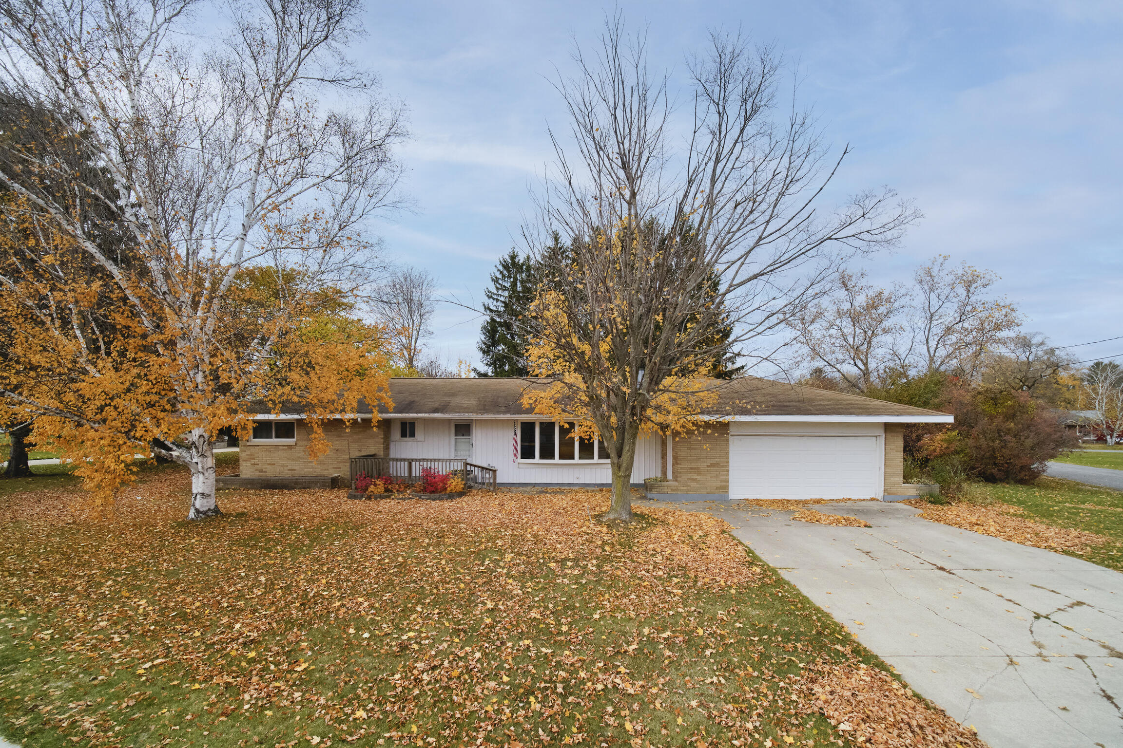 202 W Maple