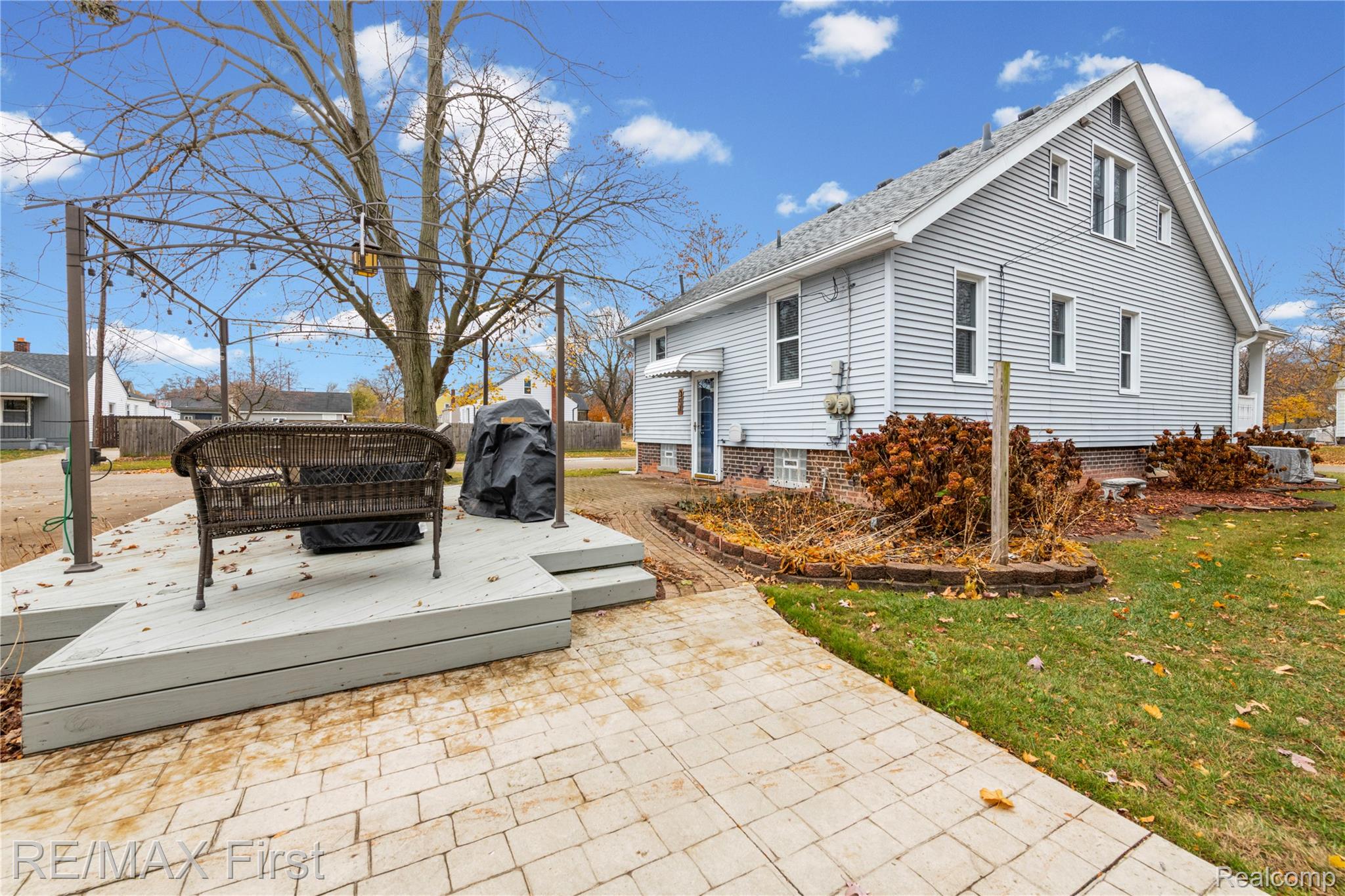 21504 Caledonia Avenue