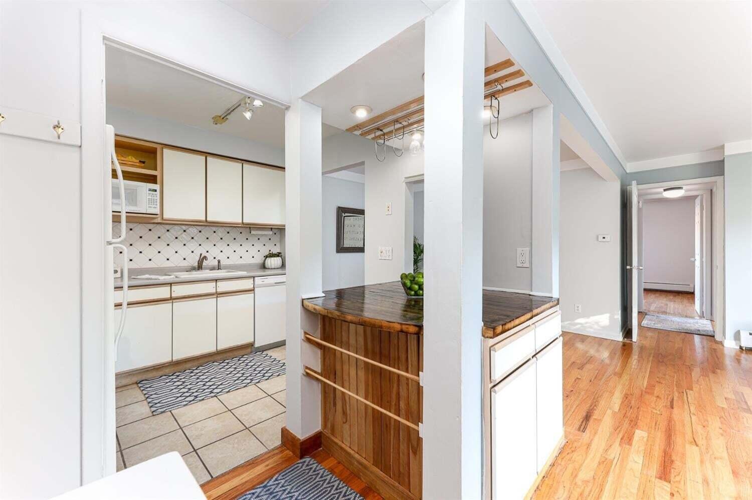 1209 Island Drive 102