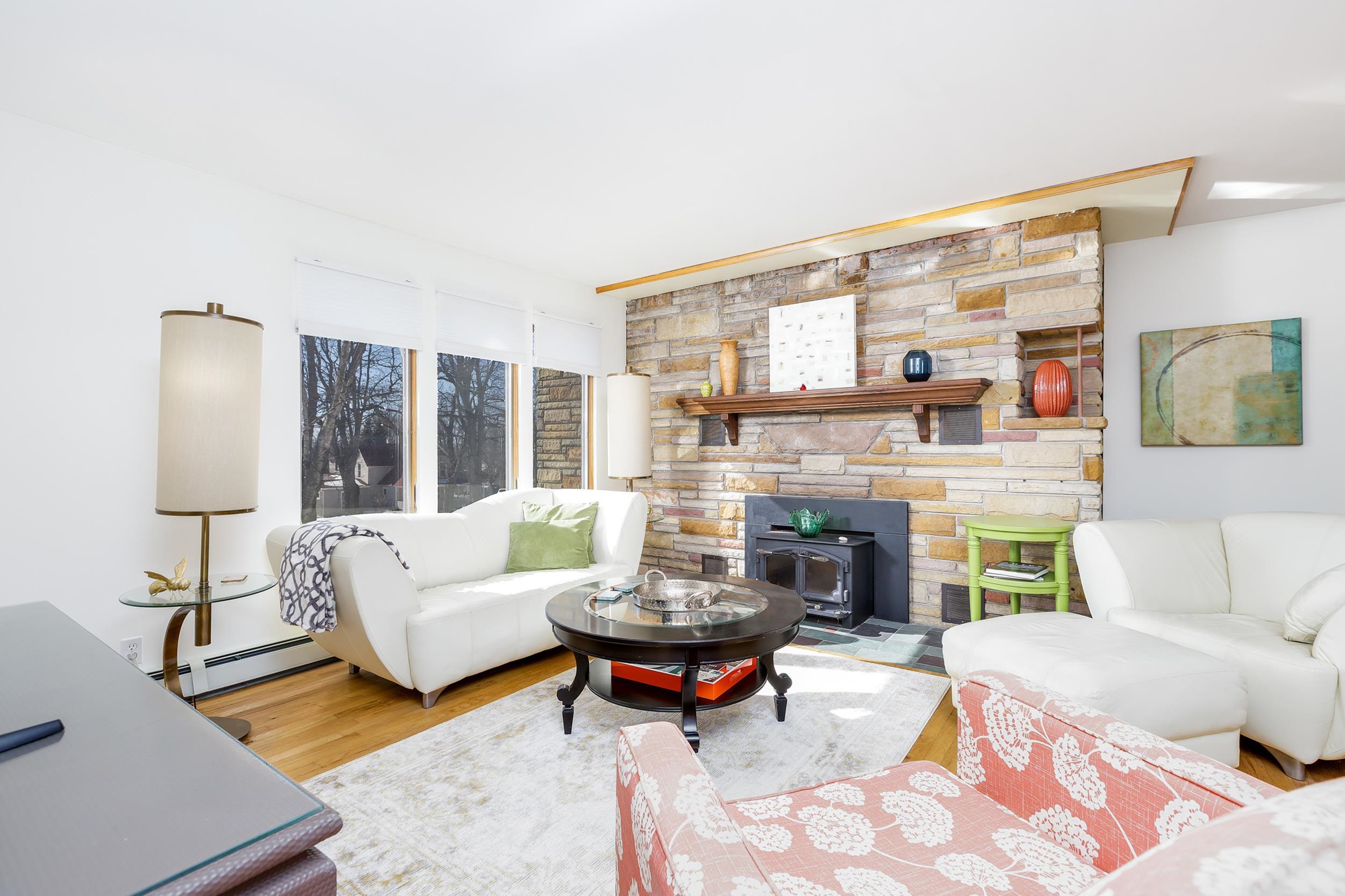 413-415 Leelanau Avenue