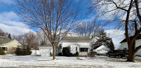 69258 N Forest Avenue Richmond City MI 48062