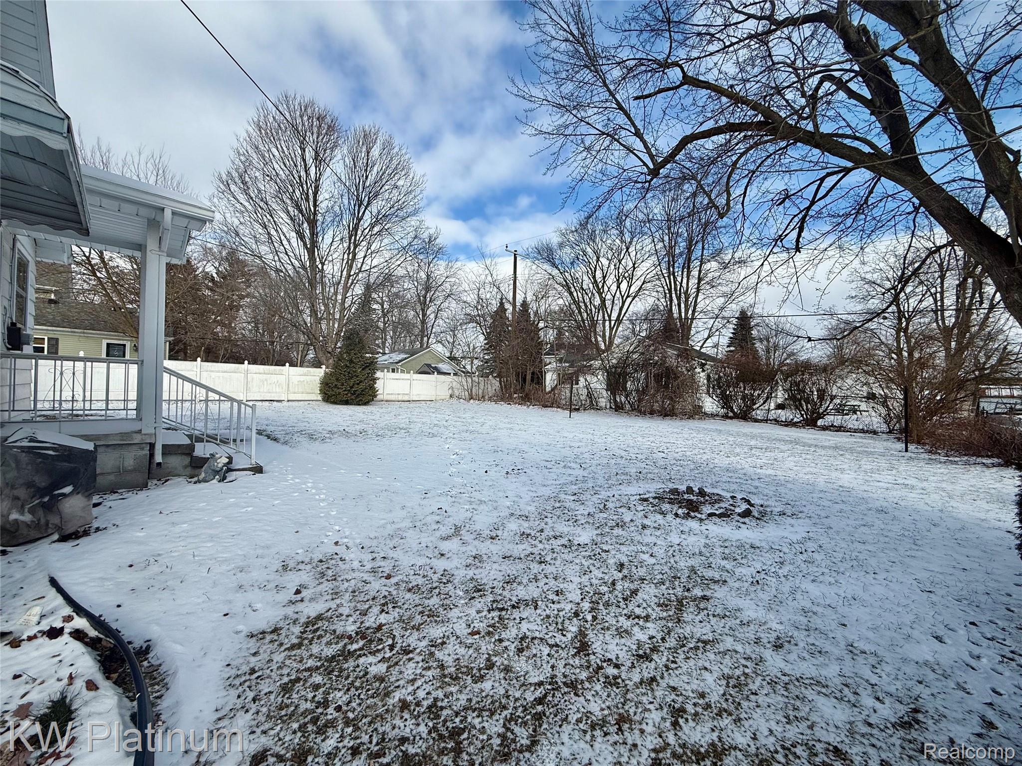 69258 N Forest Avenue