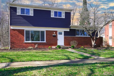 Tiny photo for 19327 Hardy Street, Livonia City, MI 48152 (MLS # 20261021844)