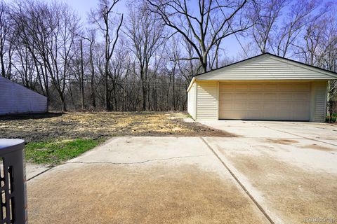 Tiny photo for 19327 Hardy Street, Livonia City, MI 48152 (MLS # 20261021844)