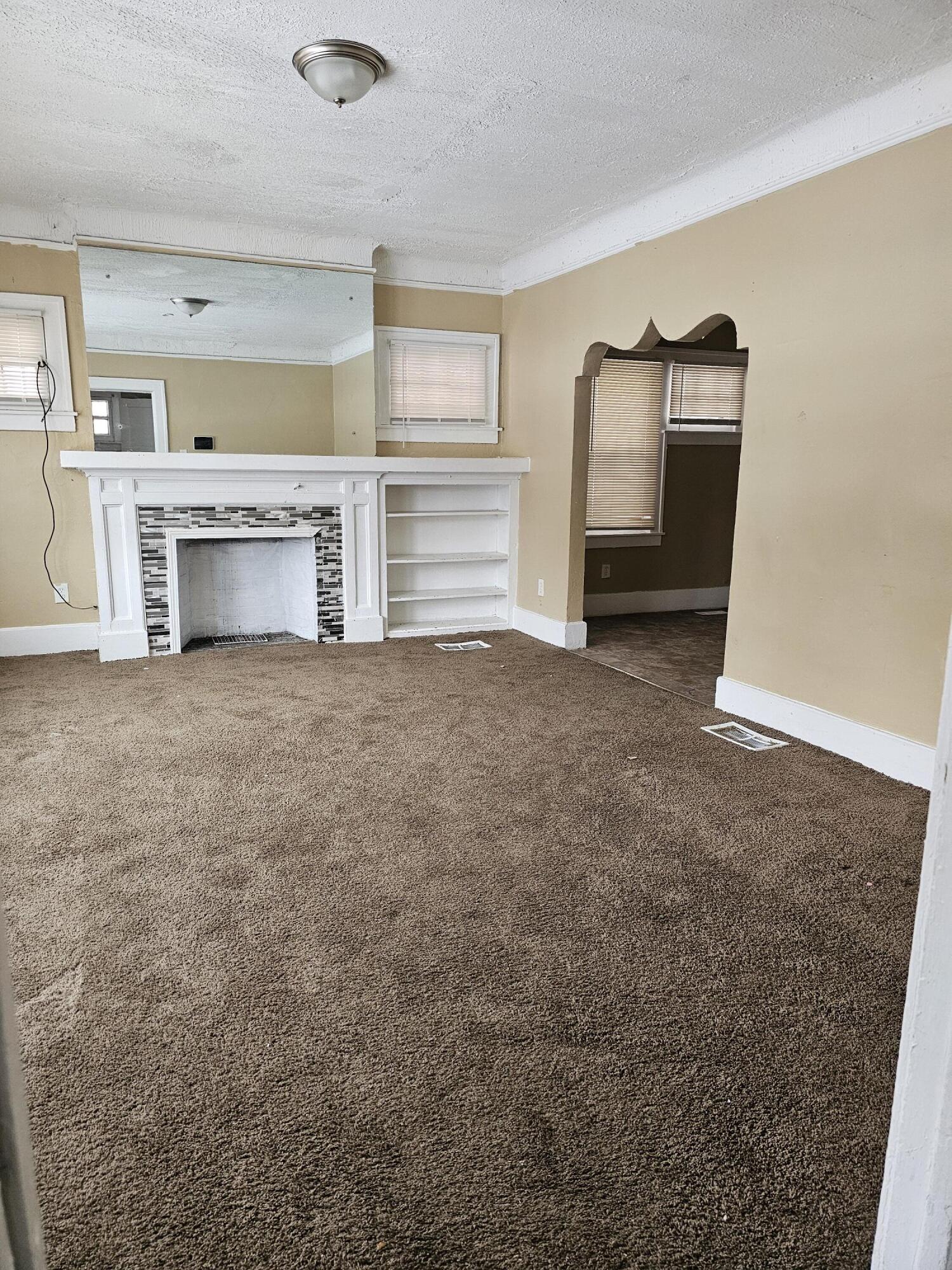 2979 Glendale Street