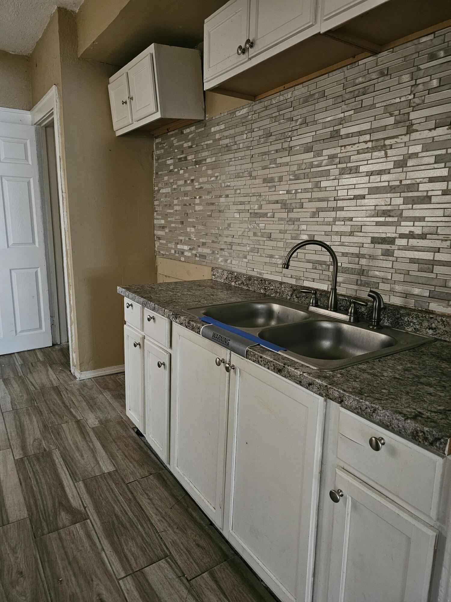 2979 Glendale Street