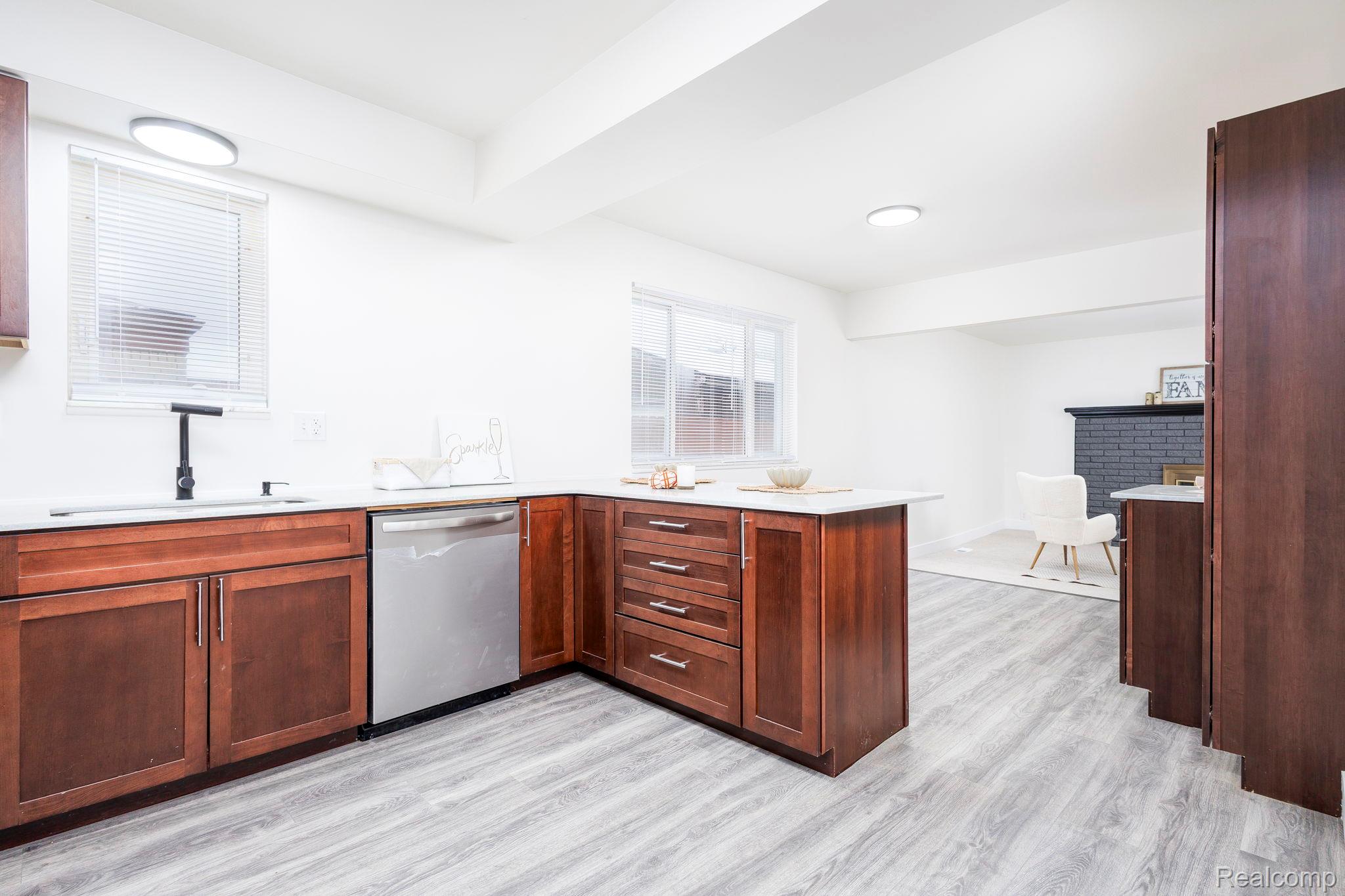 16210 Wellington Avenue