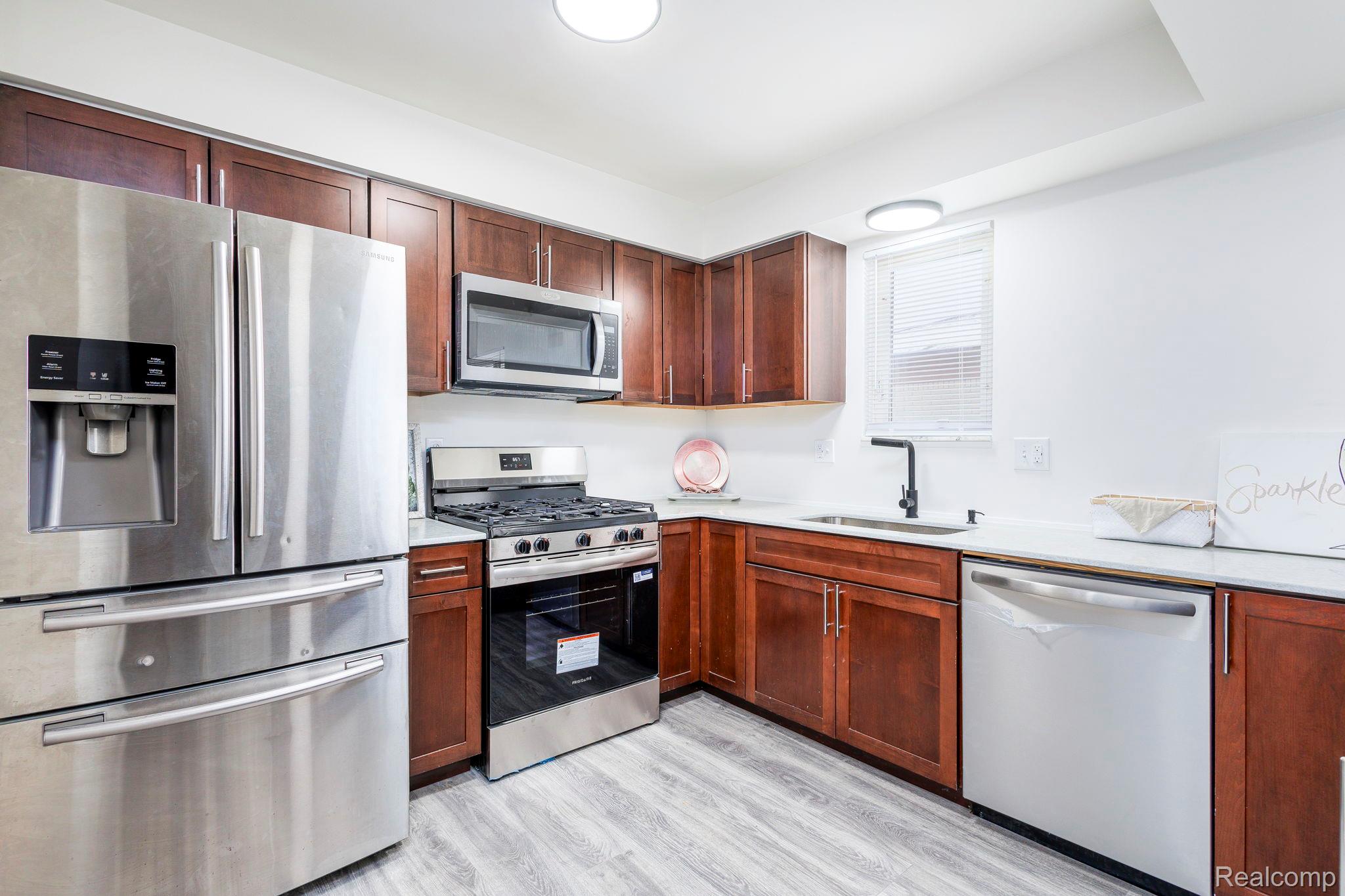 16210 Wellington Avenue