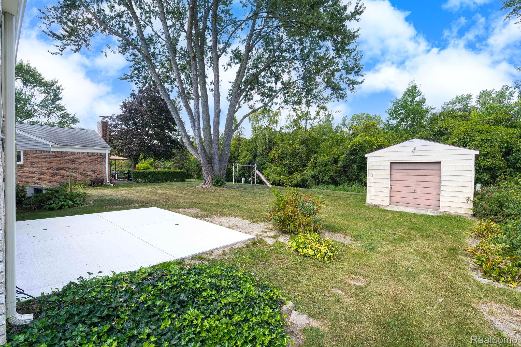 Troy City, Michigan 48083, United States, 3 Bedrooms Bedrooms, ,2 BathroomsBathrooms,Residential,Active,205605