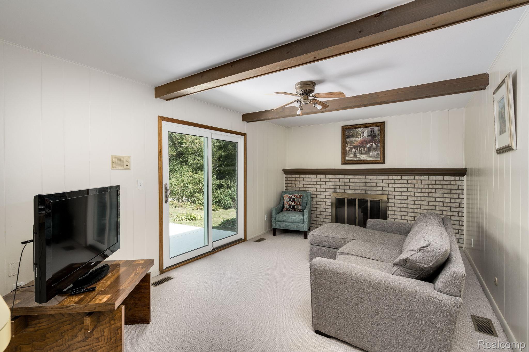 Troy City, Michigan 48083, United States, 3 Bedrooms Bedrooms, ,2 BathroomsBathrooms,Residential,Active,205605