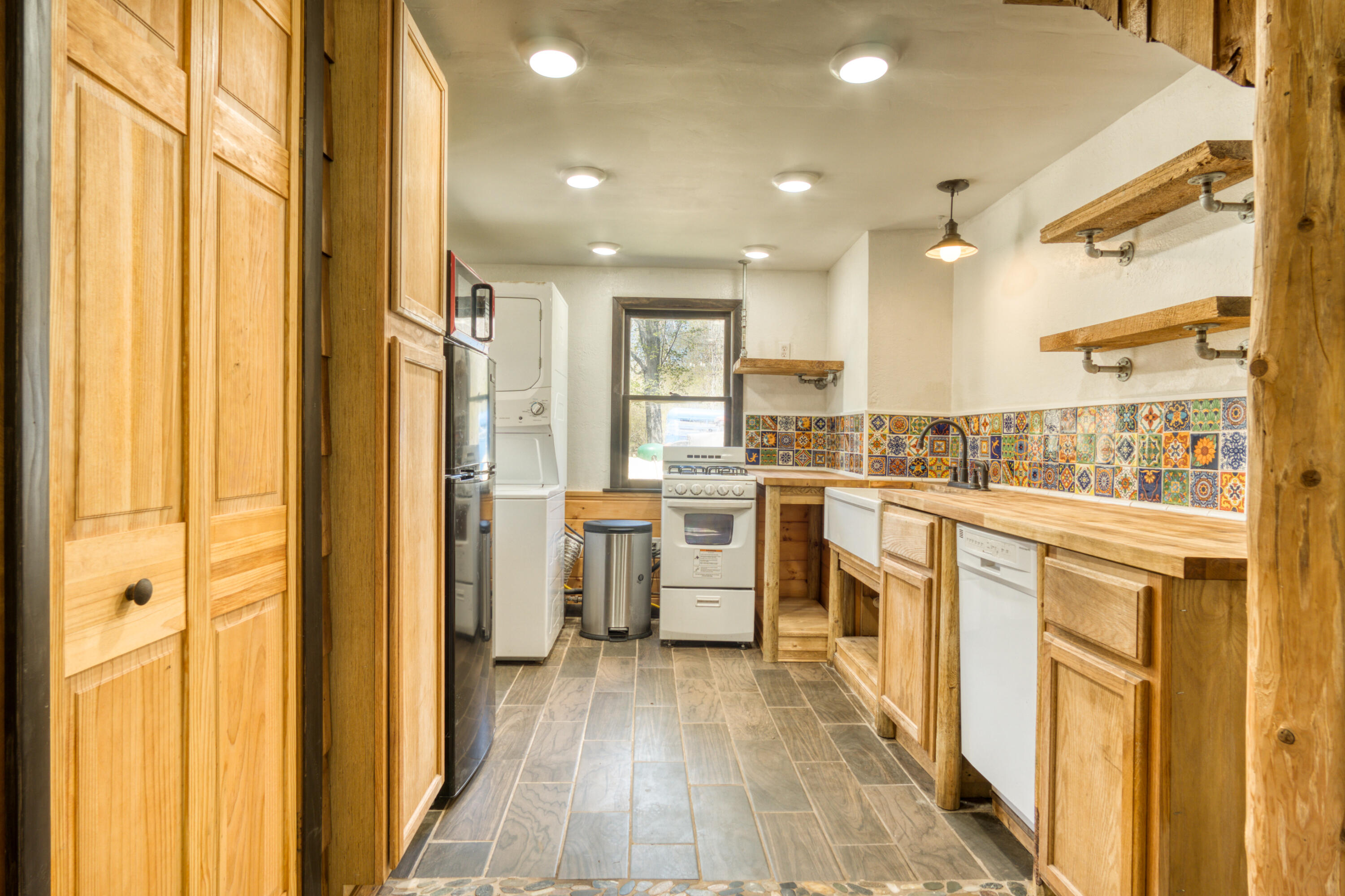 10058 Grindstone Road