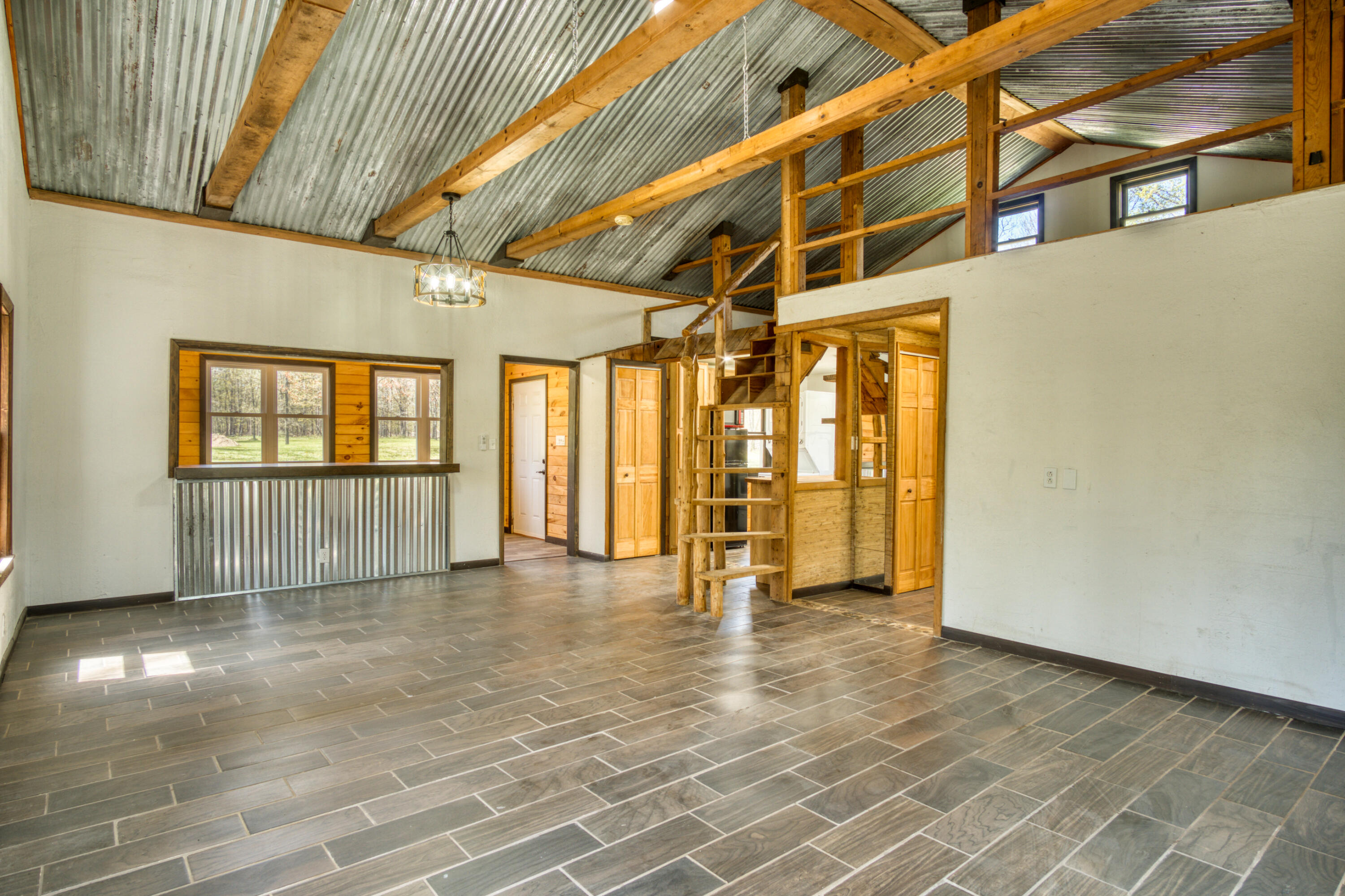 10058 Grindstone Road