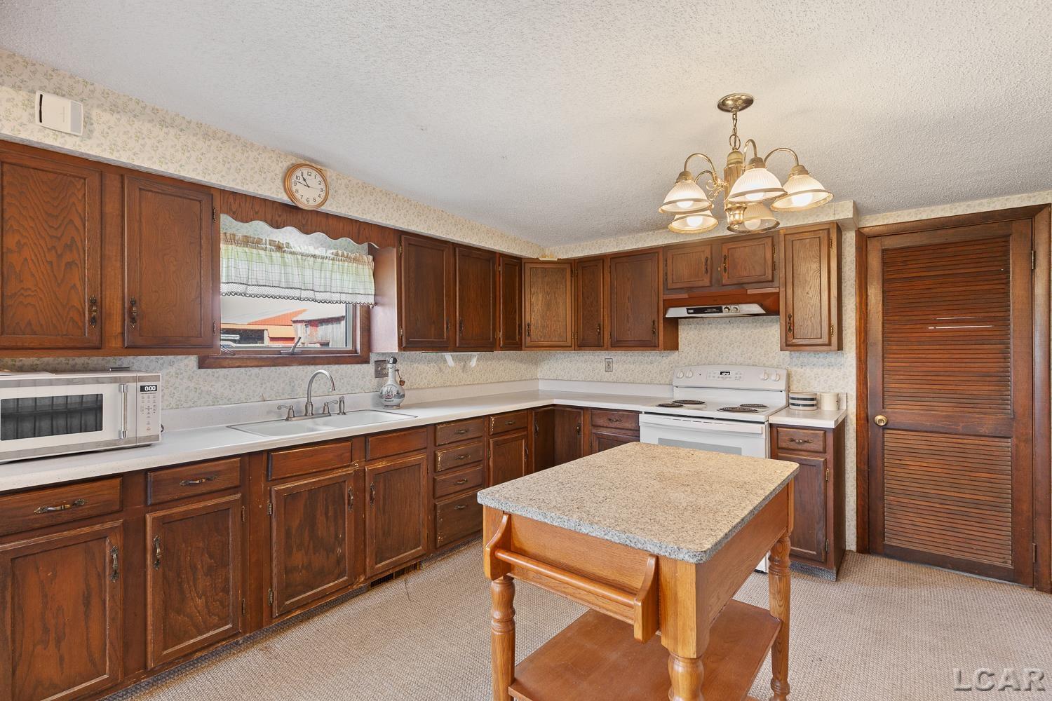 8720 Sharon Hollow Road